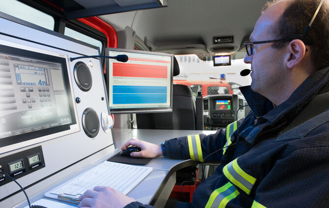 Große Feuerwehrübung bei Stihl Neustadt - Bild 72_56