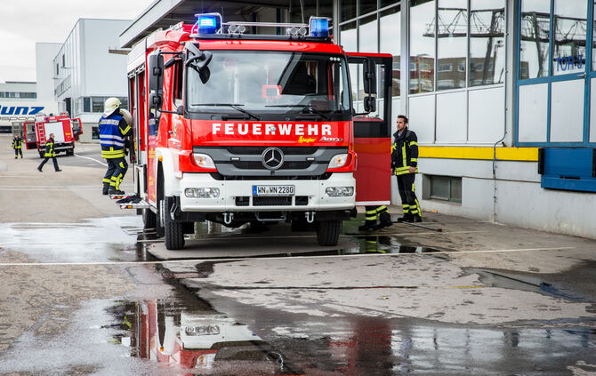 Große Feuerwehrübung bei Stihl Neustadt - Bild 73_57
