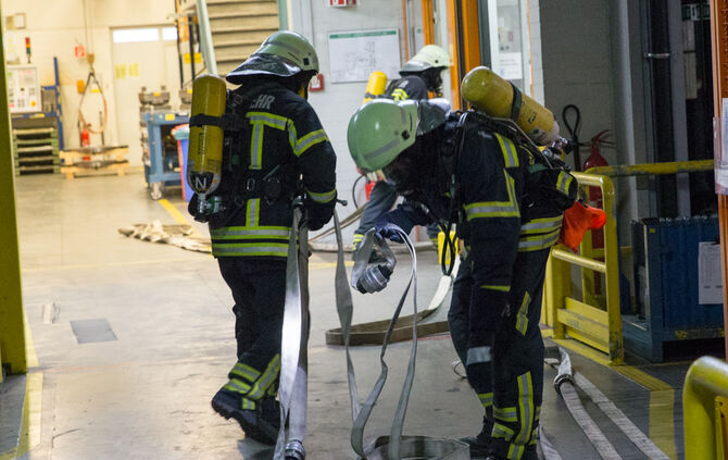 Große Feuerwehrübung bei Stihl Neustadt - Bild 60_58