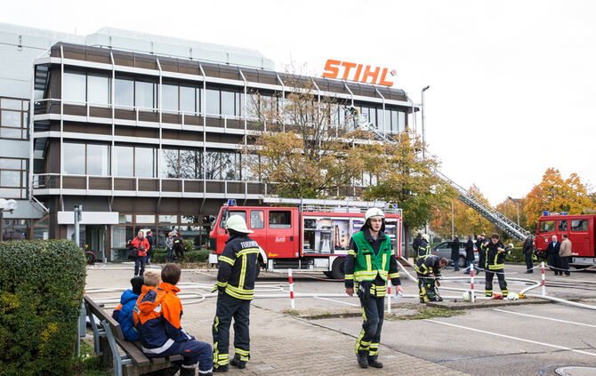 Große Feuerwehrübung bei Stihl Neustadt - Bild 38_60