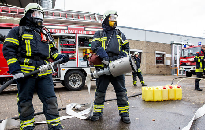 Große Feuerwehrübung bei Stihl Neustadt - Bild 53_62
