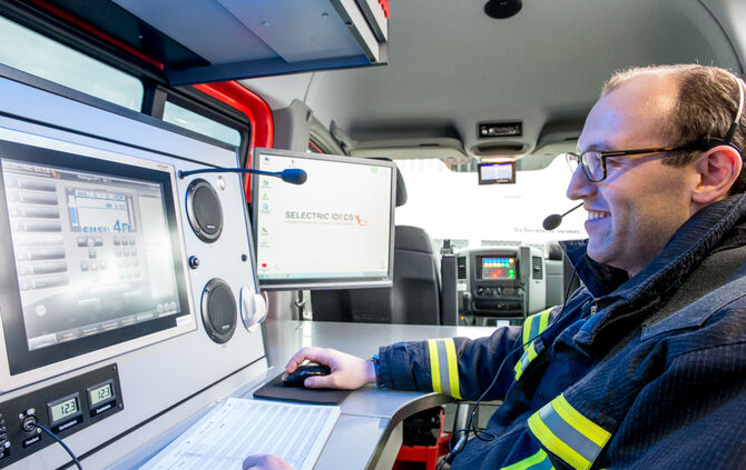 Große Feuerwehrübung bei Stihl Neustadt - Bild 71_64