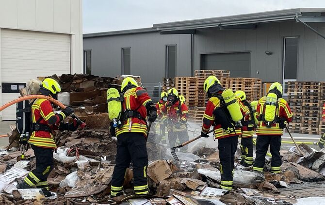 Feuerwehr Containerbrand