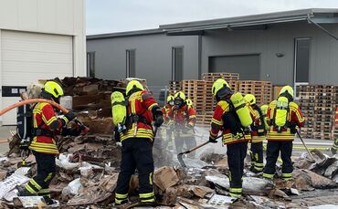 Feuerwehr Containerbrand