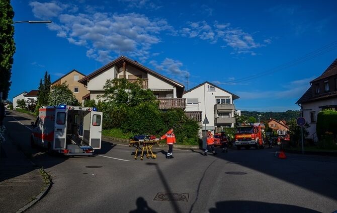 Essen auf dem Herd loest Feuerwehreinsatz aus - Bild 02_2