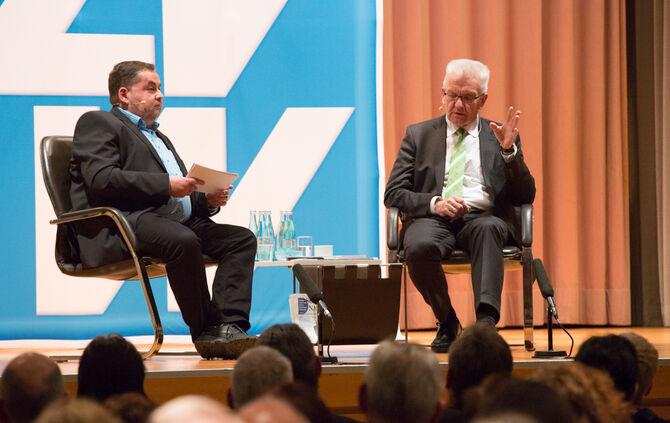 Kretschmann steht Rede und Antwort_5