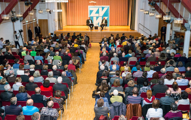 Kretschmann steht Rede und Antwort_17