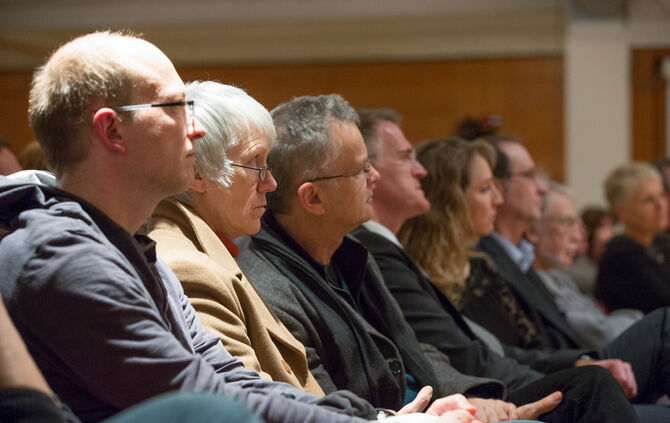 Kretschmann steht Rede und Antwort_24