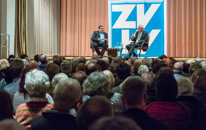 Kretschmann steht Rede und Antwort_30