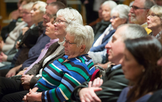 Kretschmann steht Rede und Antwort_35