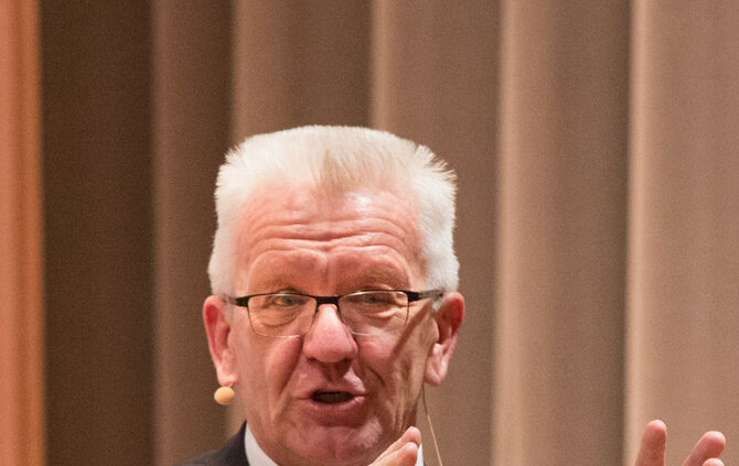 Kretschmann steht Rede und Antwort_52