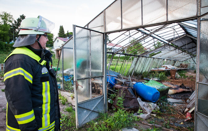 Brand in Gewächshaus - Bild 04_2