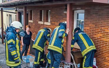 Leutenbach: Vollgelaufene Keller beschaeftigen die Feuerwehr