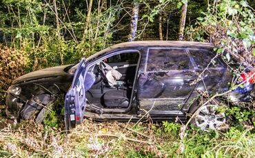 Frontalcrash zweier Pkw  - Bild 01_0