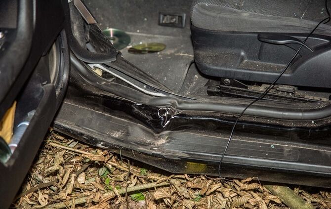 Frontalcrash zweier Pkw  - Bild 04_2