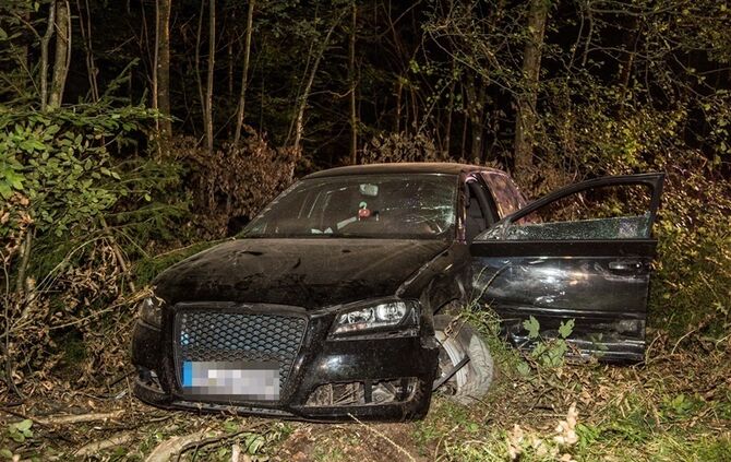 Frontalcrash zweier Pkw  - Bild 06_3