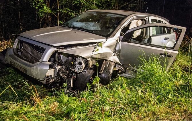 Frontalcrash zweier Pkw  - Bild 16_10