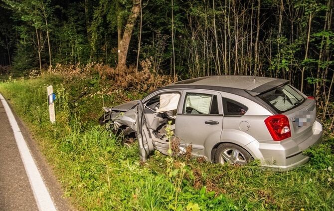 Frontalcrash zweier Pkw  - Bild 18_12