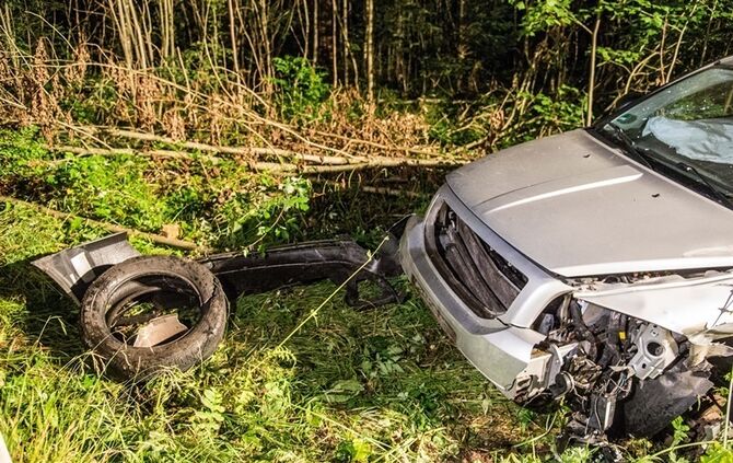 Frontalcrash zweier Pkw  - Bild 15_16