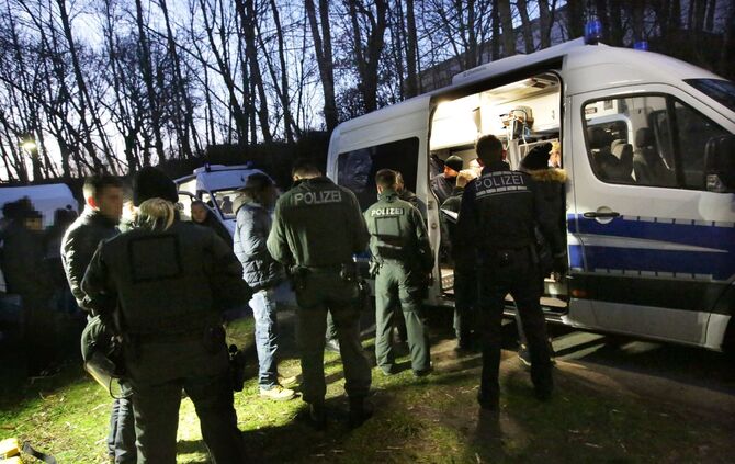 Razzia Asylbewerberheim Leutenbach_0