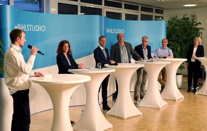 ZVW Podiumsdiskussion BM Kandidaten für Schwaikheim