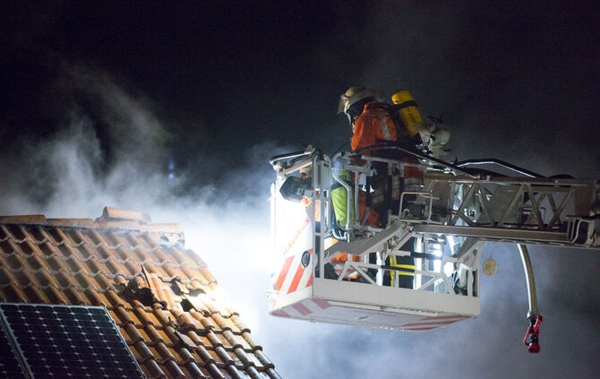 Garagenbrand weitete sich aus - Bild 01_1