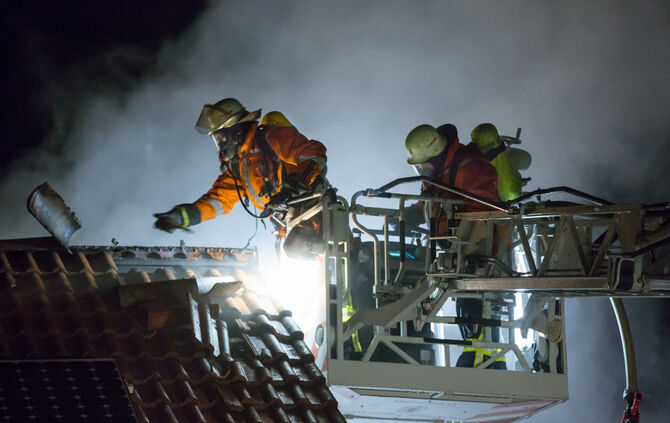Garagenbrand weitete sich aus - Bild 03_3