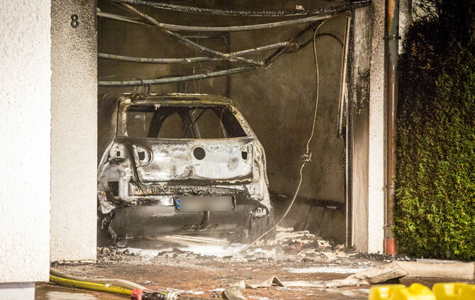 Garagenbrand weitete sich aus - Bild 06_6