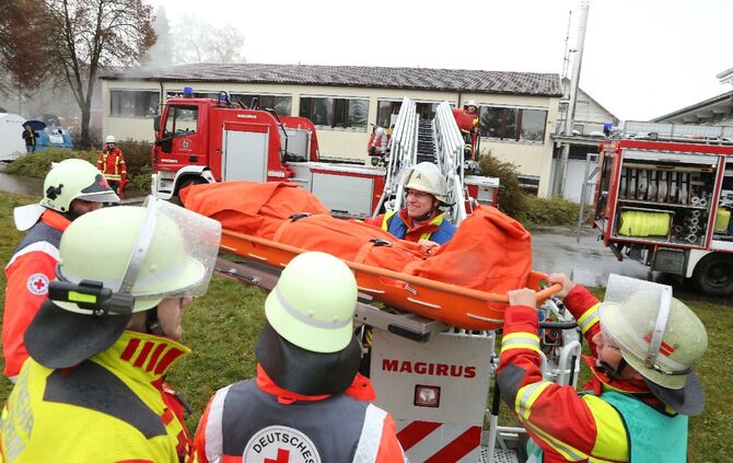 Hurra, hurra: Die Schule brennt (nicht) - Bild 01_0