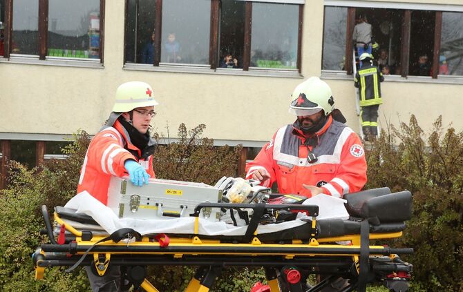 Hurra, hurra: Die Schule brennt (nicht) - Bild 13_11