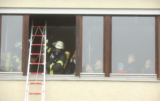 Hurra, hurra: Die Schule brennt (nicht) - Bild 40_38