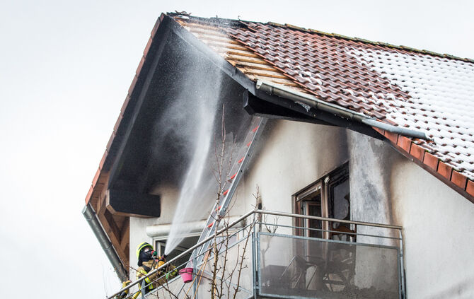 Dachstuhlbrand in Stetten_21