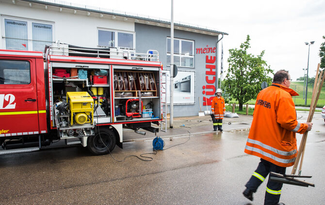Überflutungen durch Unwetter - Bild 13_17