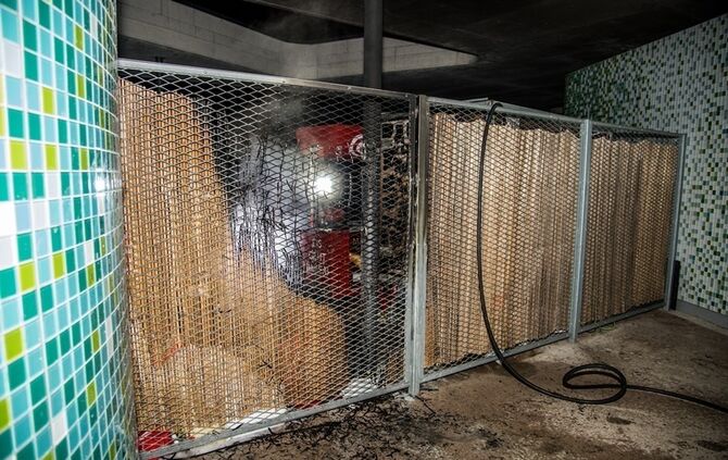 Kühlschrankbrand im F3 Freibad - Bild 11_10