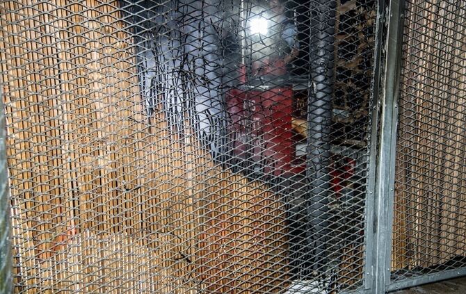 Kühlschrankbrand im F3 Freibad - Bild 12_11