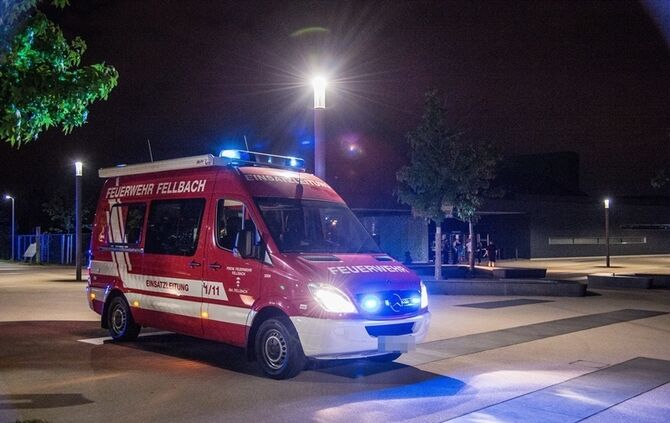 Kühlschrankbrand im F3 Freibad - Bild 21_20