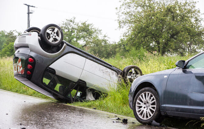 Unfall mit drei Fahrzeugen - Bild 09_8