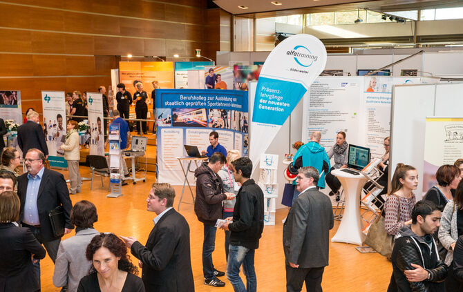 Job + Karrieretage - Bild 23_26