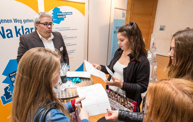 Job + Karrieretage - Bild 19_30