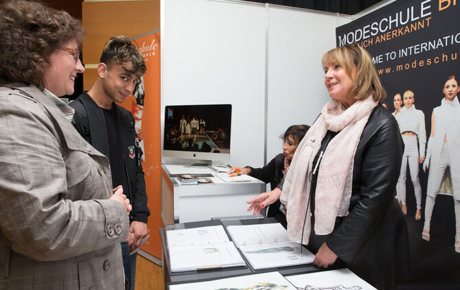 Job + Karrieretage - Bild 11_38