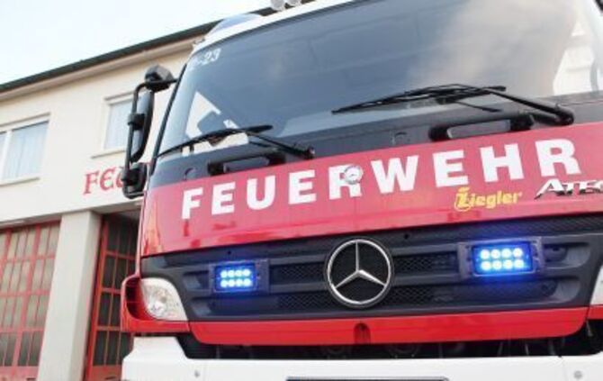 Feturebild Feuerwehr hier Endersbach