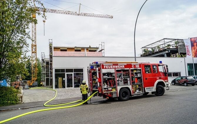 Fellbach-Schmiden: Dachbrand in Rohbau