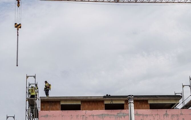 Fellbach-Schmiden: Dachbrand in Rohbau