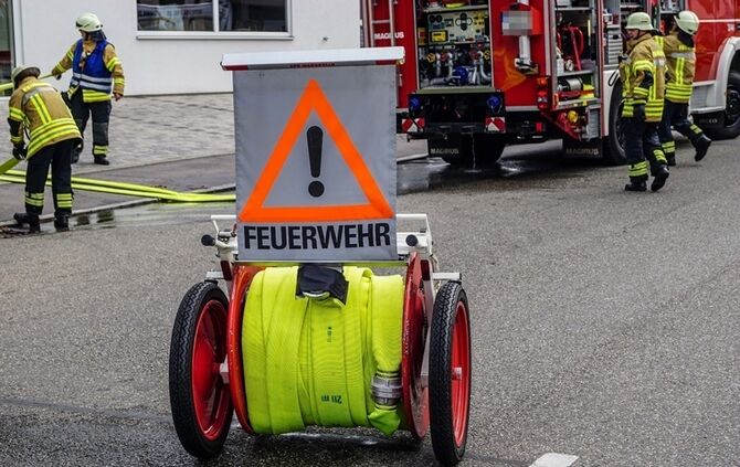 Fellbach-Schmiden: Dachbrand in Rohbau