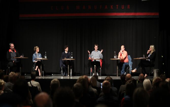 Wahlkreiskandidaten Podiumsdiskussion