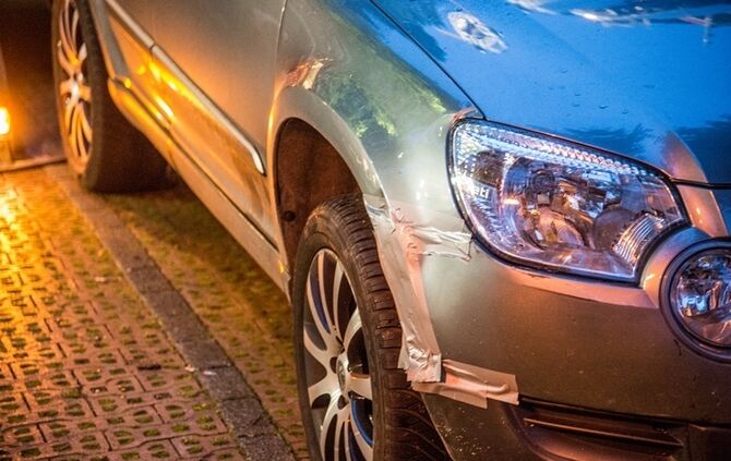 Betrunkener fährt gegen Gerüst - Feuerwehr im Einsatz - Bild 16_15