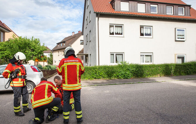 Essen angebrannt - von Feuerwehr gerettet - Bild 03_0