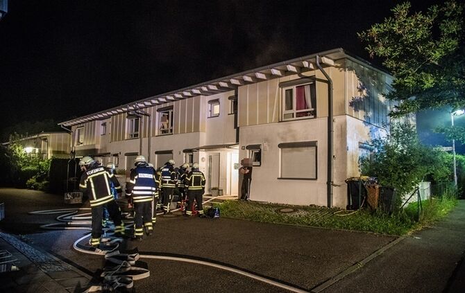 Kellerbrand in Reihenhaus - Bild 01_1