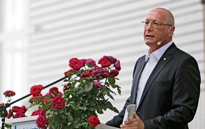 0ff8e559-191a-4f67-8eee-20f22dc3f87b.jpg_0