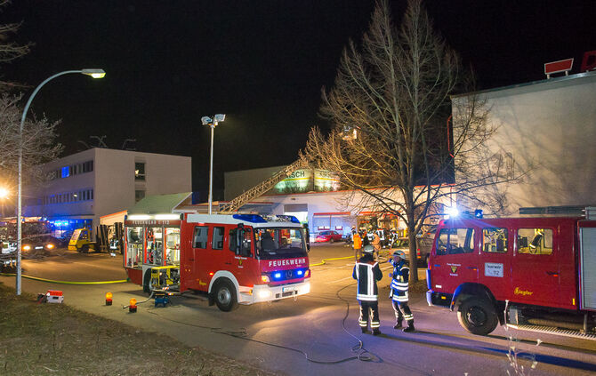 Defektes Kabel löst Feuerwehreinsatz aus_9